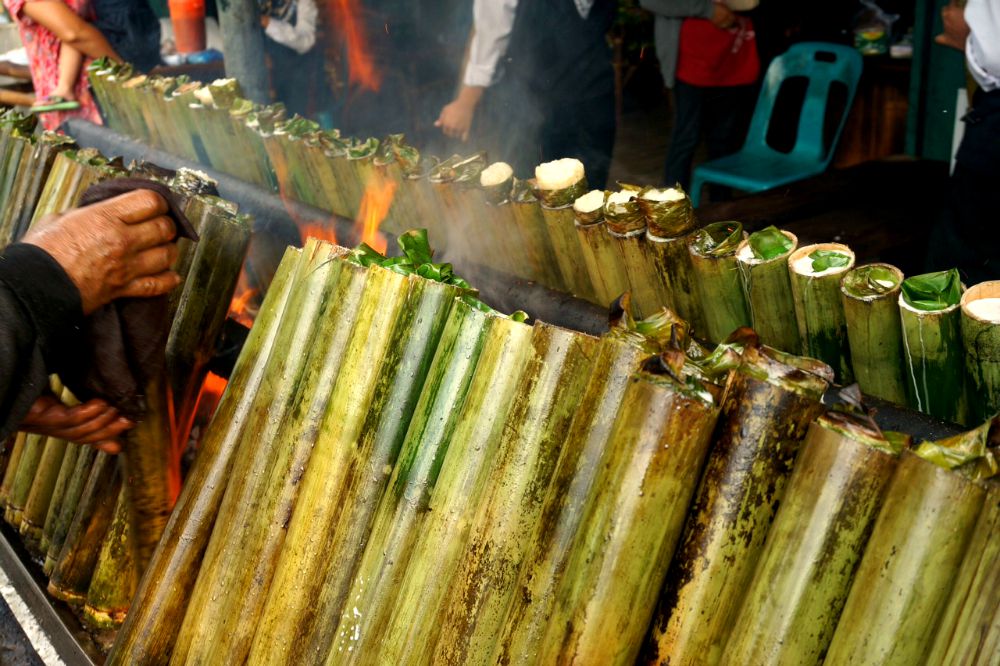 Lemang – Kuliner Wajib Kota Medan – Nonikhairani